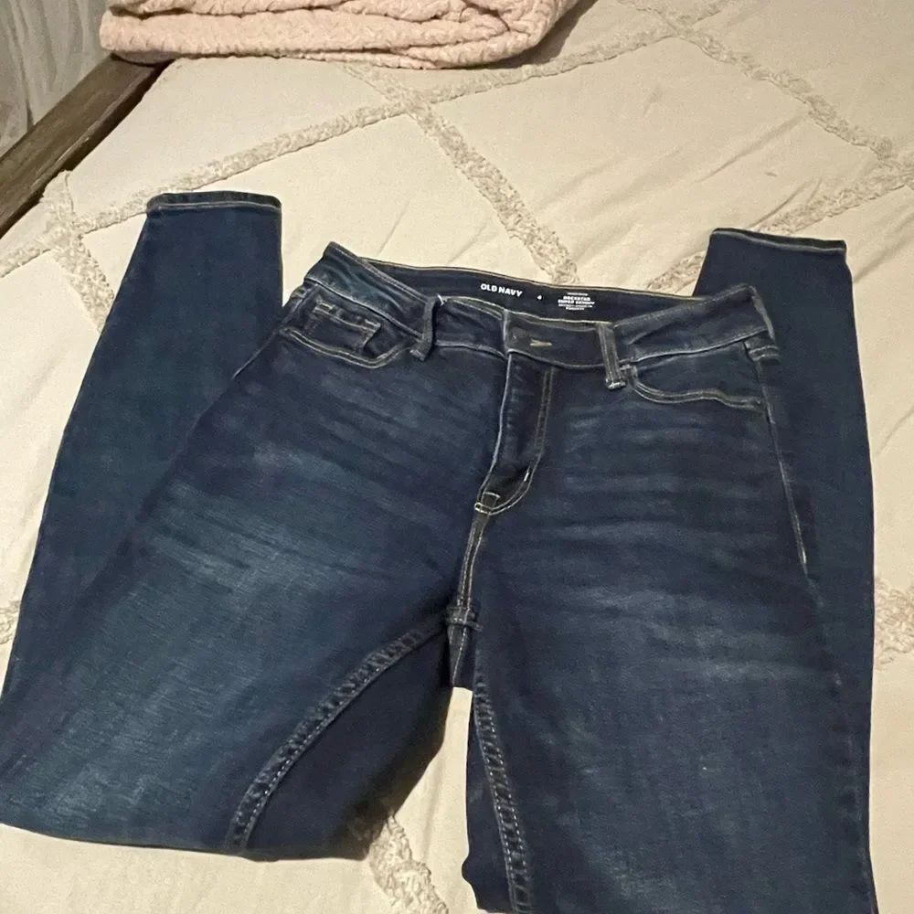 Old Navy Women's Dark Blue super Skinny Jeans high rise rock star